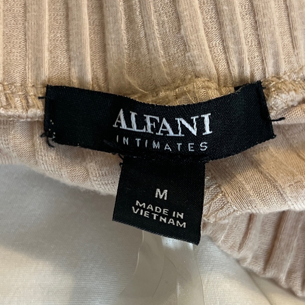 FINAL PRICE Alfani Cream Wide Leg Women's Pants - Picture 4 of 4